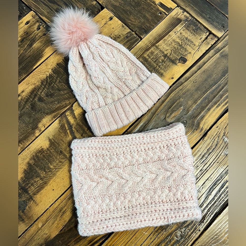 Gap Kids Pink Knit Beanie and Neck Gaiter size Small